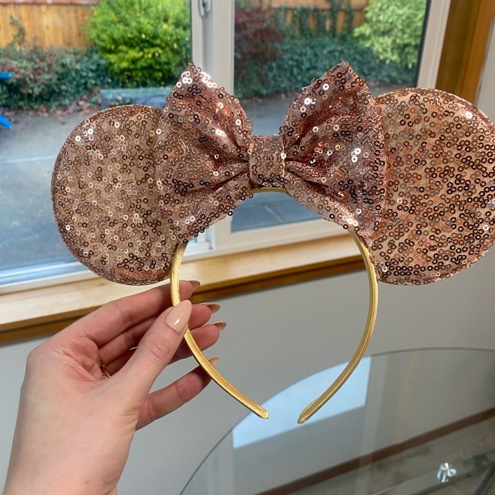 8 Sequin Minnie Mouse Ears - Rose Gold